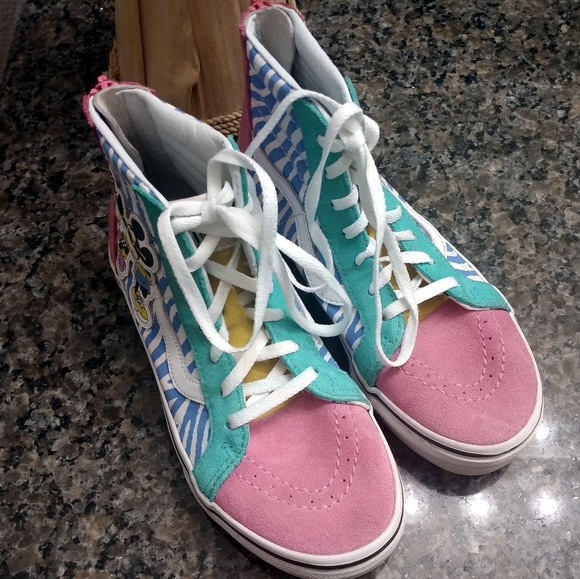 Disney+Vans 90th Anniversary Sk8 Hi Tops SZ 2.5 - Picture 2 of 5